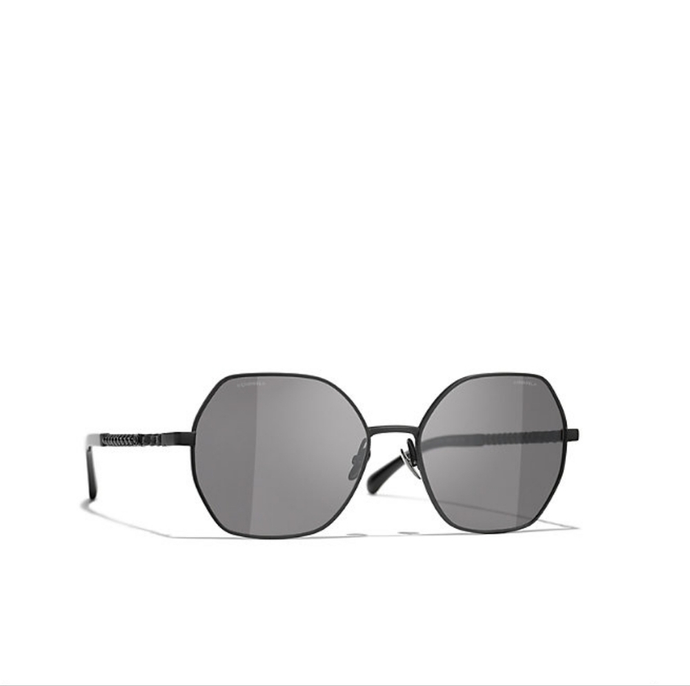 Chic Black Chanel Sunglasses